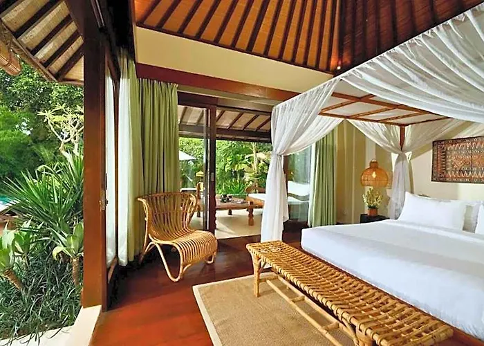 Charmaine 5 Bedroom Private Pool Zn38